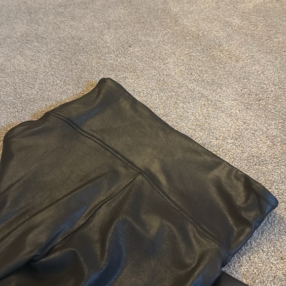 Black, spanx leggings with faux leather finish. Size Large petite. Never worn - Picture 3 of 3